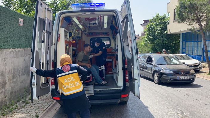 d Ümraniye'de caddeyi savaş alanına çeviren kaza