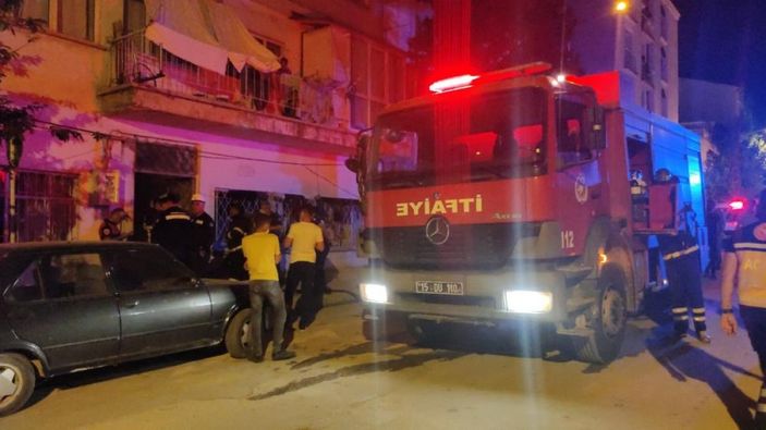 Burdur'da yabancı uyruklu kişilerin yaşadığı evde yangın