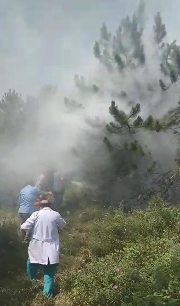 Kocaeli'de çıkan orman yangınına sağlık çalışanları müdahale etti