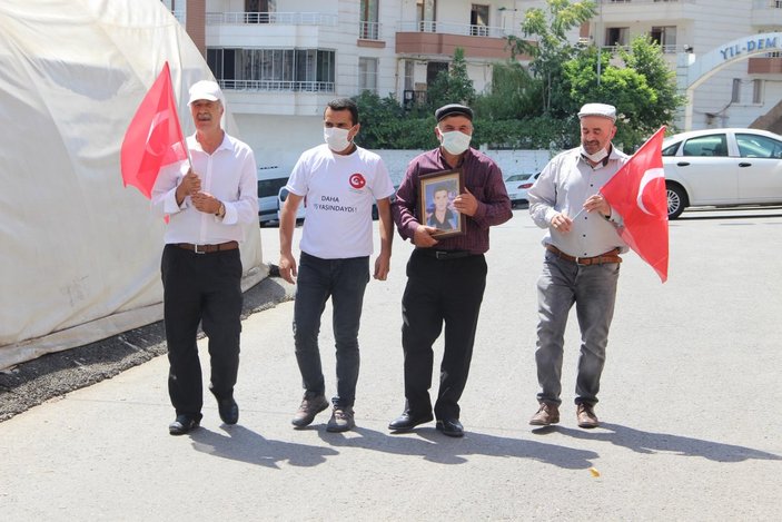 Diyarbakır'da HDP önündeki eylemde 670'inci gün