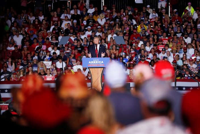 Donald Trump, Florida'da destekçilerine seslendi