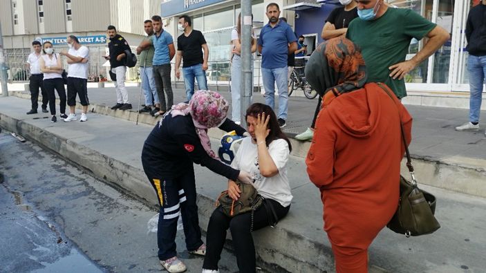 Başakşehir’de yangına giden itfaiye aracı kaza yaptı