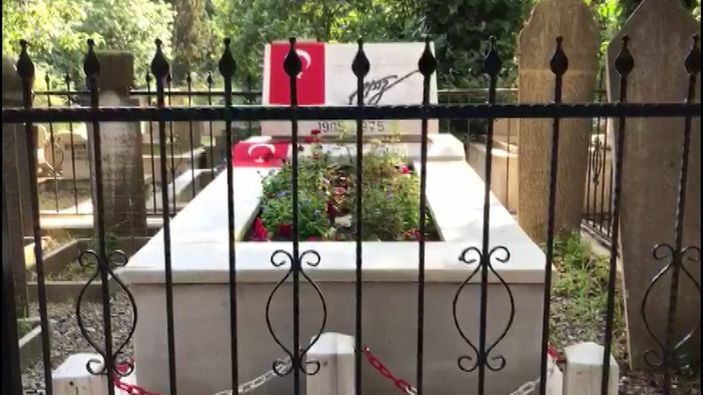Hüseyin Nihal Atsız’ın mezarına saldırı