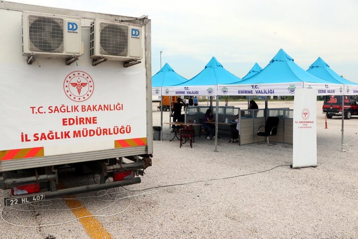 Kapıkule Sınır Kapısı’nda mobil aşı merkezi kuruldu