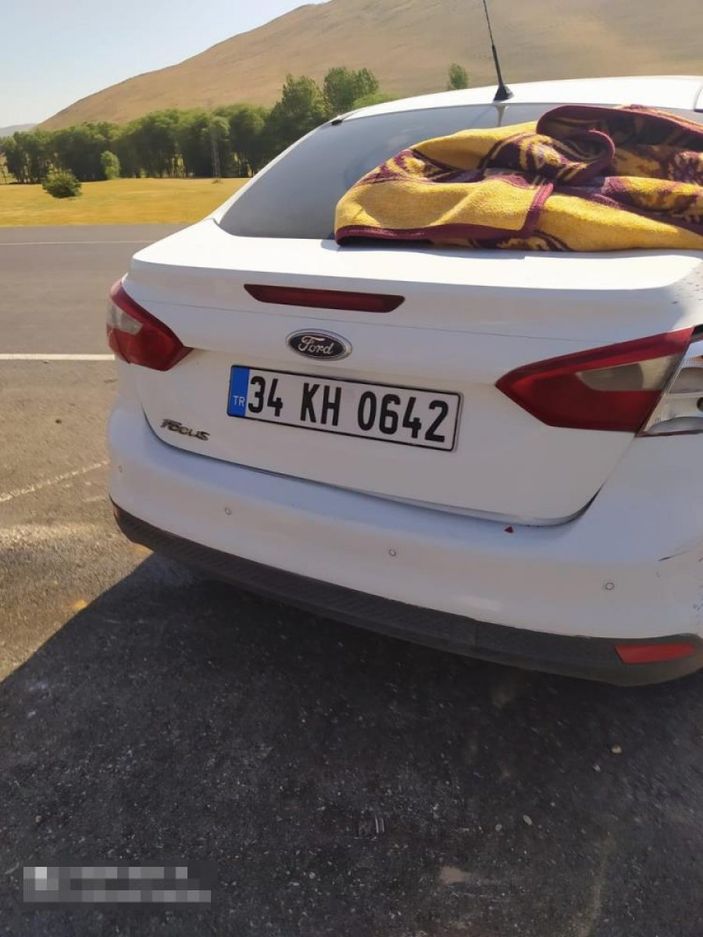 Bitlis'te iki araç çarpıştı: 4 yaralı