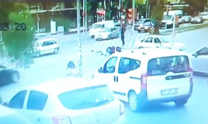 Antalya’da motosiklet sürücüsünün yaşamını yitirdiği kaza anları kamerada