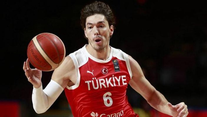 Gelen tepkilerin ardından tüm hesaplarını kapattı! Cedi Osman kimdir? Cedi Osman'ın biyografisi..