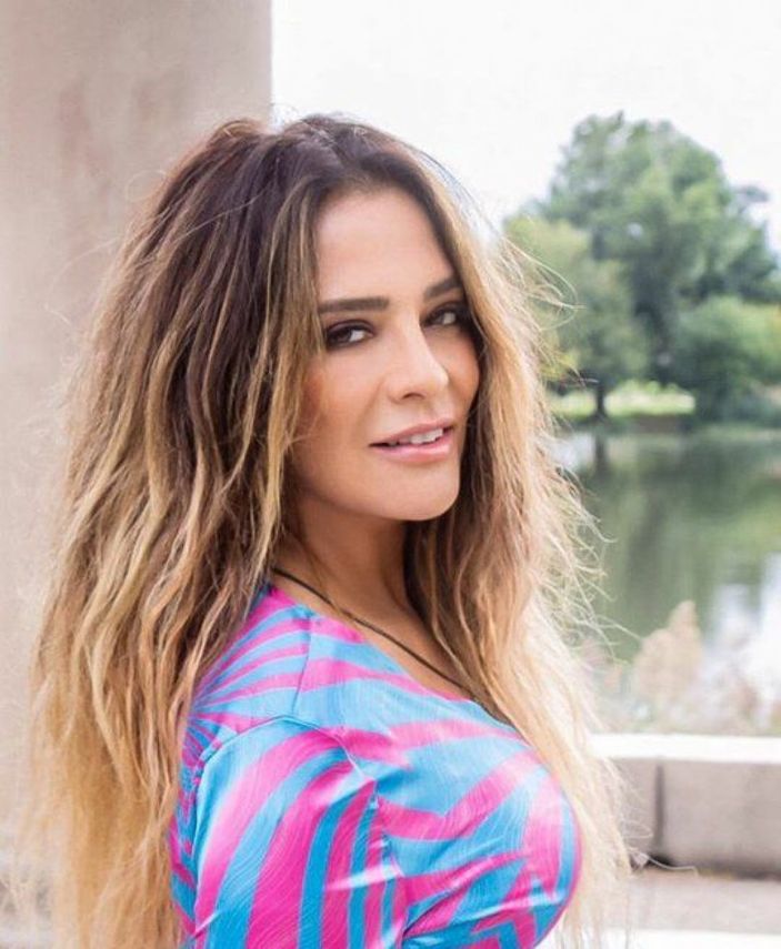 Anında silse de yakalandı! Reyhan Karaca'dan talihsiz photoshop... Takipçileri affetmedi!