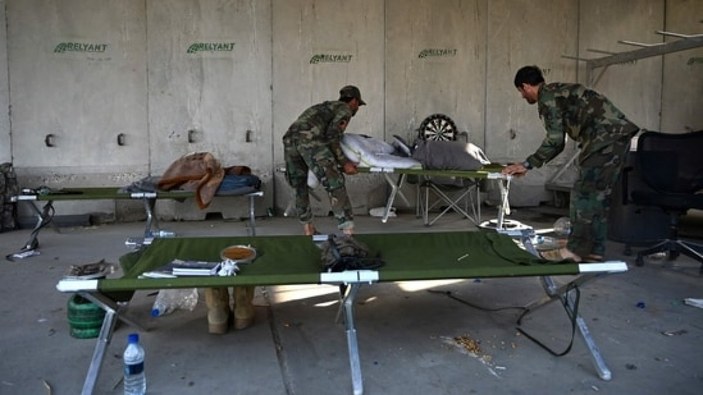 Afganistan'da ABD'nin ayrıldığı üs yağmalandı