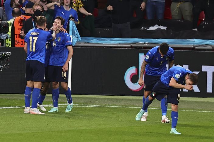 a TRT spikeri Levent Özçelik, Chiesa'yı Inzaghi ile karıştırdı