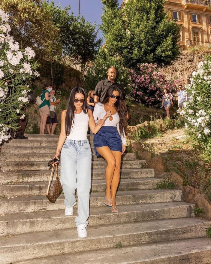 İtalya tatilinin sırrı ortaya çıktı! Kim Kardashian İtalya'nın turizm elçisi mi oldu?