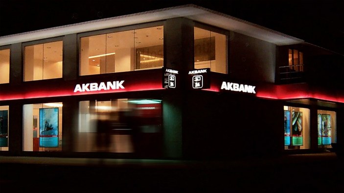 Milyonlar mağdur oldu! Akbank'ta sistem arızası düzeldi mi, ne zaman düzelecek? İşte son durum...