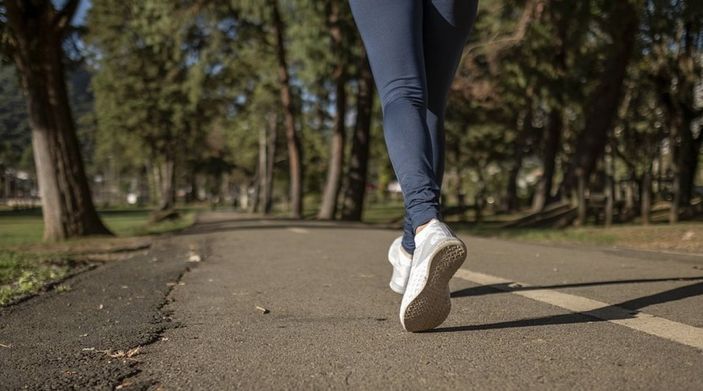 Bacaklardaki dolaşımı iyileştirmek için 5 kolay egzersiz