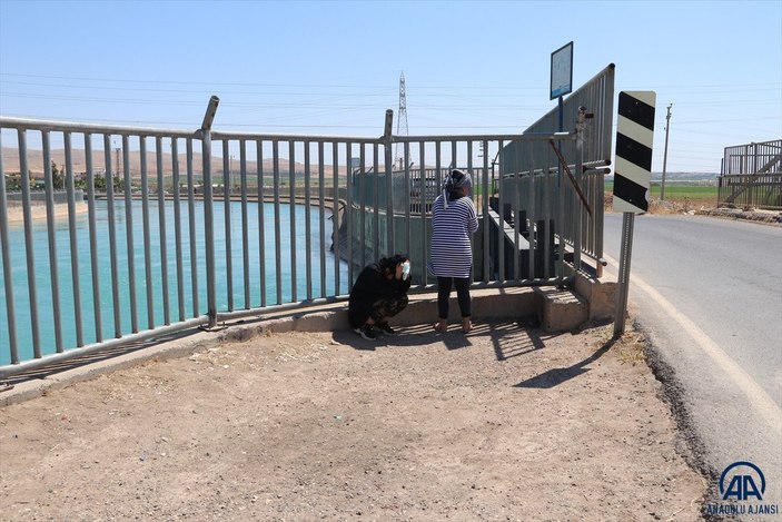 Şanlıurfa’da ikna çalışmaları sırasında ayağı kayan genç kanala düştü