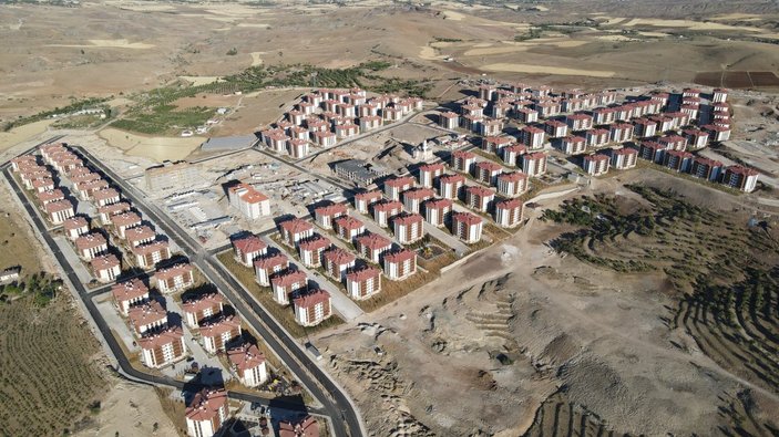 Elazığ'da deprem sonrası 15 bin kişilik konut inşa edildi