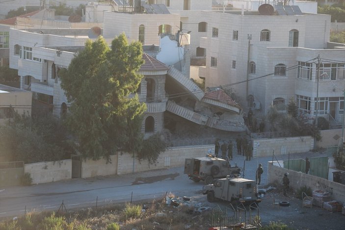 İsrailliler, tutuklu Filistinlinin evini yıktı