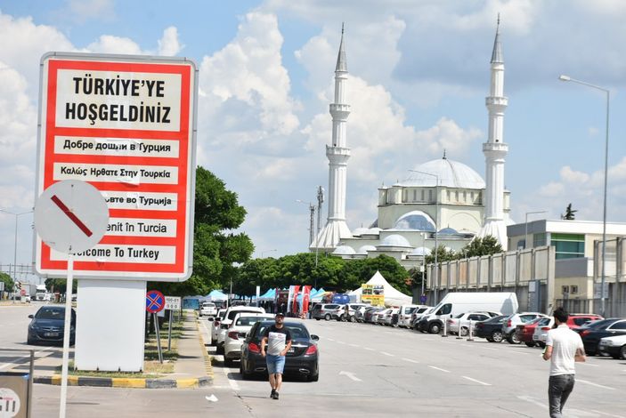 d Gurbetçiler ana vatana gelmeyi sürdürüyor