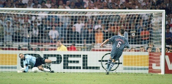 25 yıl önce penaltı kaçıran Southgate takımını finale çıkardı