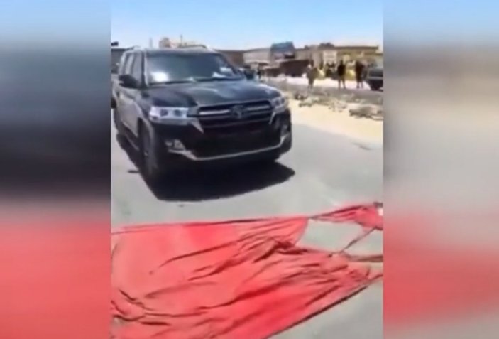 Libya'da Hafter yanlıları, Türk bayrağını çiğnedi