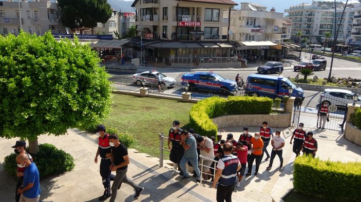 Muğla'da 'insan taciri' operasyonu: 10 gözaltı