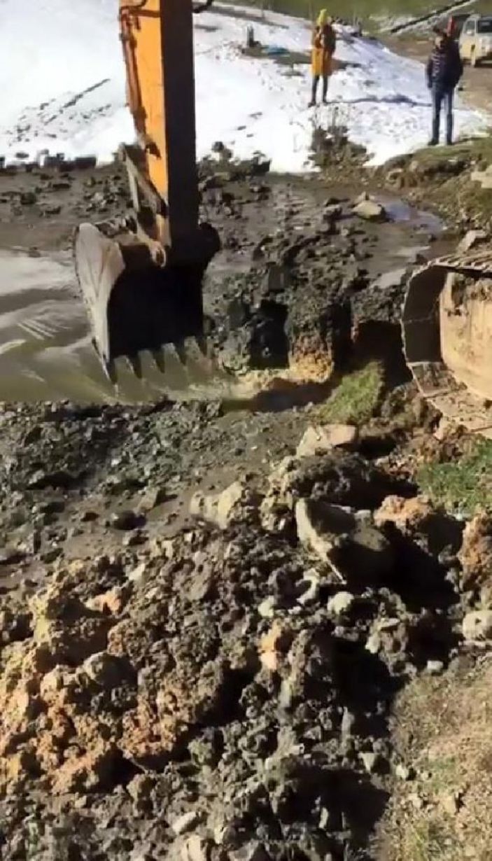 Gümüşhane'deki Dipsiz Göl, eski görünümüne kavuşamadı