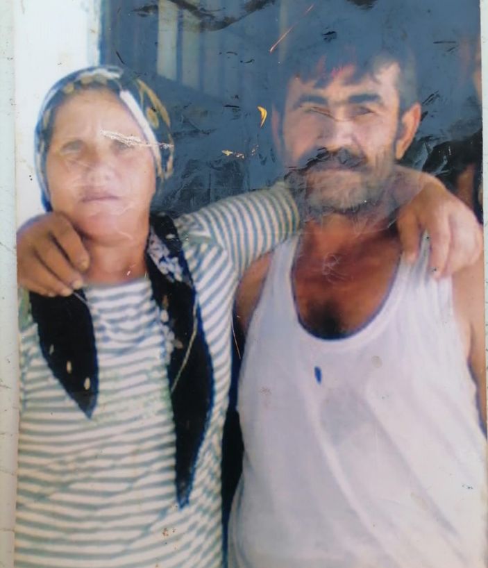 d Hatay'da eşini ve kayınpederini öldürdü: Barışmak için kızıyla tehdit etti