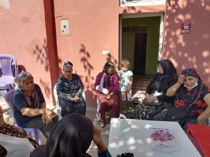 d Hatay'da eşini ve kayınpederini öldürdü: Barışmak için kızıyla tehdit etti