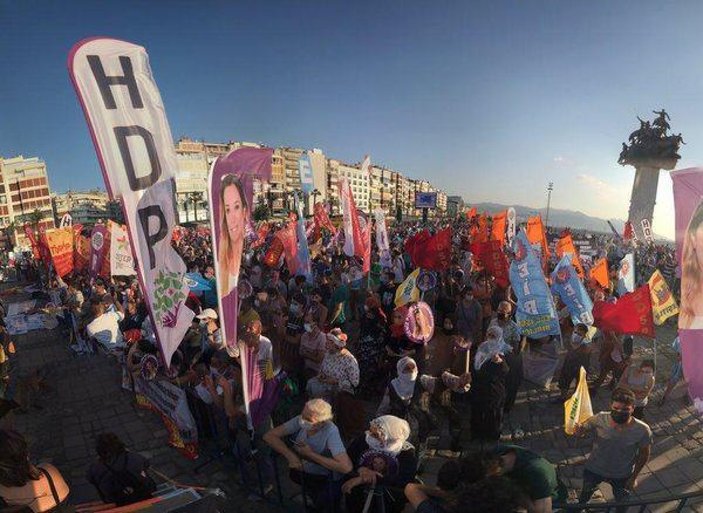 HDP'nin İzmir mitingine CHP İl Başkanlığı tam kadro katıldı