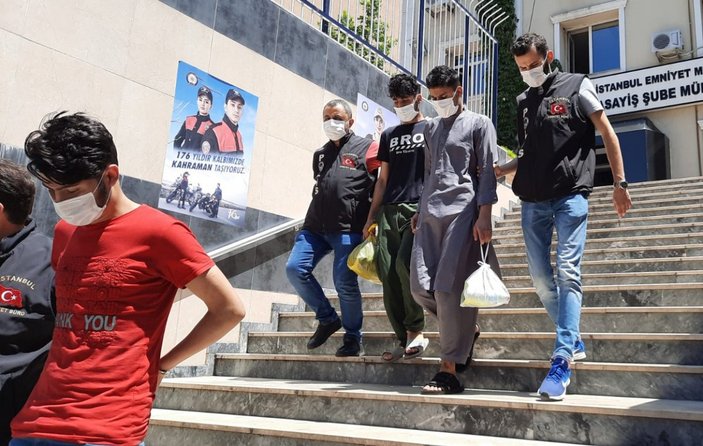 İstanbul’da Afganistanlı grup arasında bıçaklı kavga