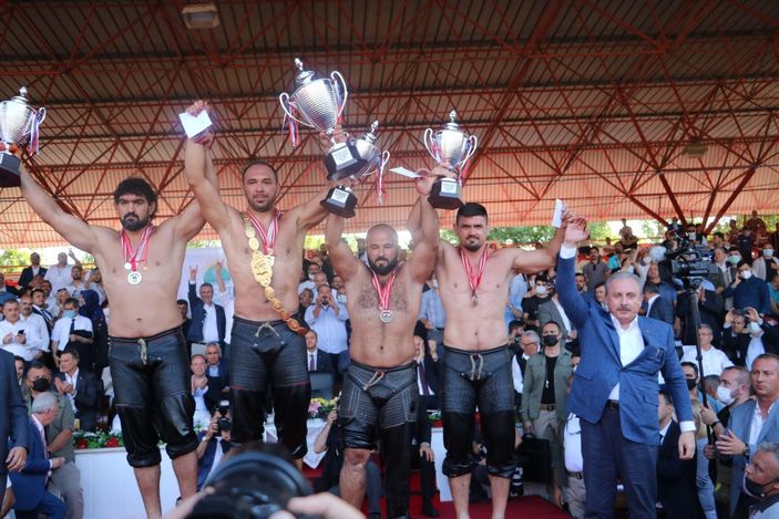 660. Kırkpınar Yağlı Güreşleri Başpehlivanı kim oldu? Kırkpınar Yağlı Güreşleri 2021...