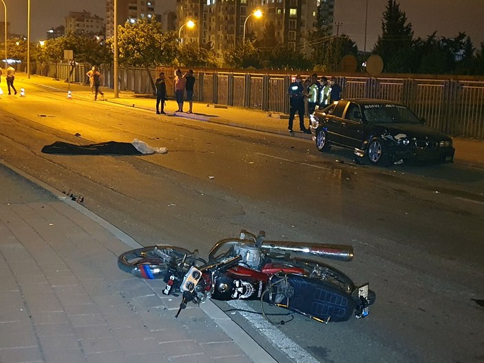 Adana'da otomobille çarpışan motosikletli öldü