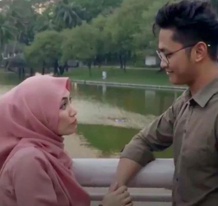 Malezya'da 'ölürsem kocam ne yapar' deyip kendisine kuma buldu