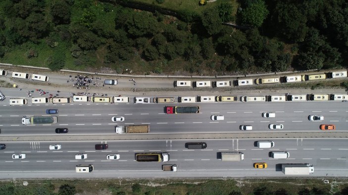 İstanbul'da minibüsçülerden 'kahyalık sistemine' karşı eylem