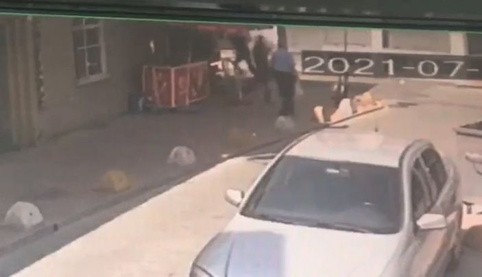 i Beyoğlu’nda bakkalda silahlı saldırı