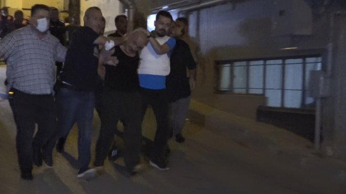 Bursa'da polis aracına ateş açan kişi gözaltına alındı