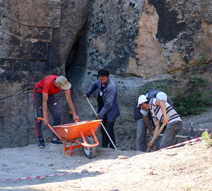 Afyonkarahisar’da 2 bin 700 yıllık Maltaş Anıtı gün yüzüne çıkıyor