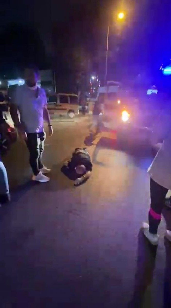 Sultangazi’de otomobilin yayaya çarptığı anlar kamerada