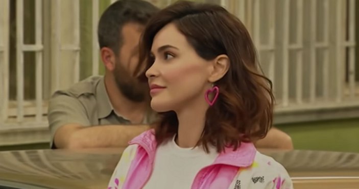 Seksenler dizisinin günü mü değişti? Yeni yayın günü ne zaman? İşte ayrıntılar...