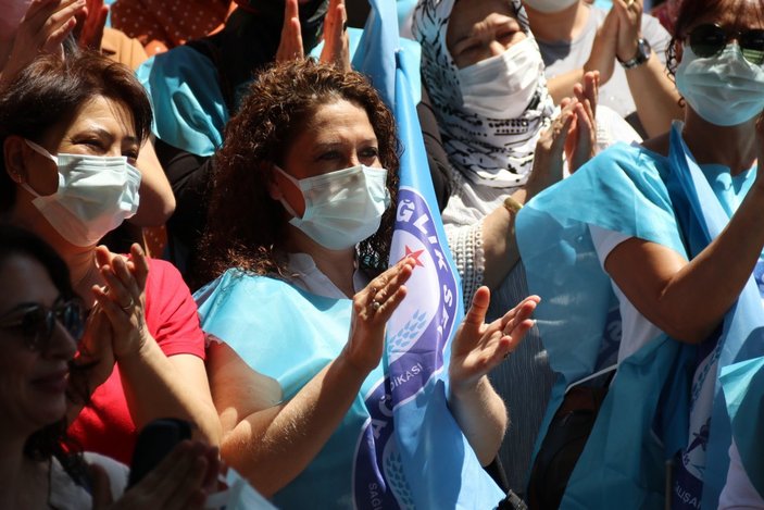 Eskişehir'de sağlıkçılardan ücretsiz toplu taşımanın kaldırılmasına alkışlı tepki