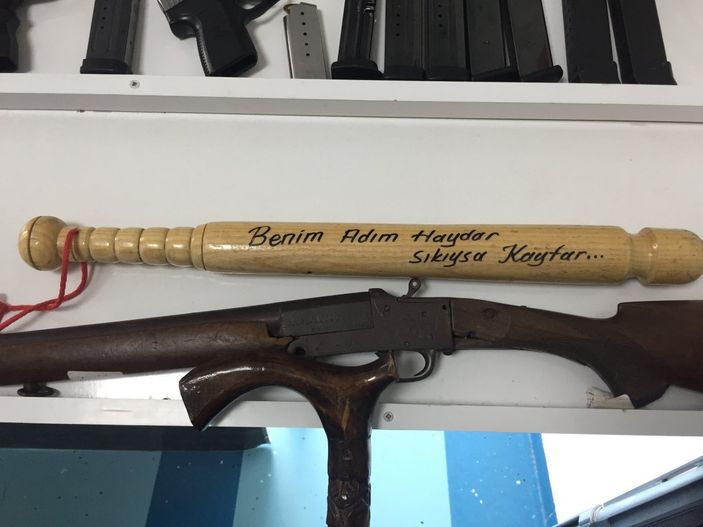 Adana’da silahlı suç örgütüne operasyon: Kafesteki esirler kurtarıldı