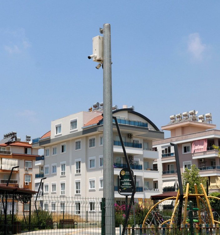Antalya'da kadın cinayetini güvenlik kamerası ortaya çıkardı