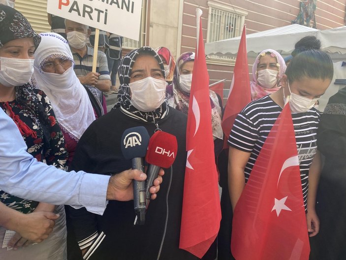 Gara şehidinin annesi, Diyarbakır annelerini ziyaret etti