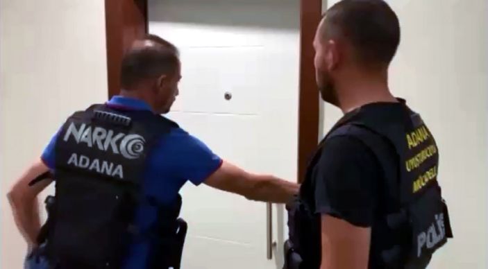 d Adana'da şafak vakti narkotik baskını