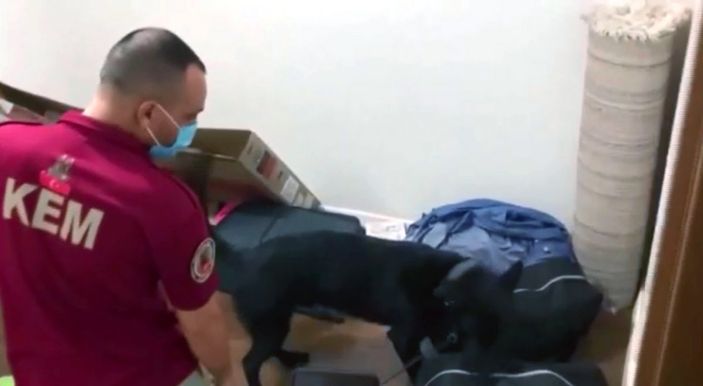 d Adana'da şafak vakti narkotik baskını