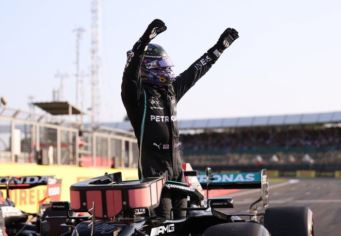 F1 Büyük Britanya Grand Prix'sinde sıralamada Lewis Hamilton galip