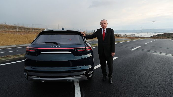 Cumhurbaşkanı Erdoğan: Yerli otomobilimizi 2023'te yollarda göreceğiz