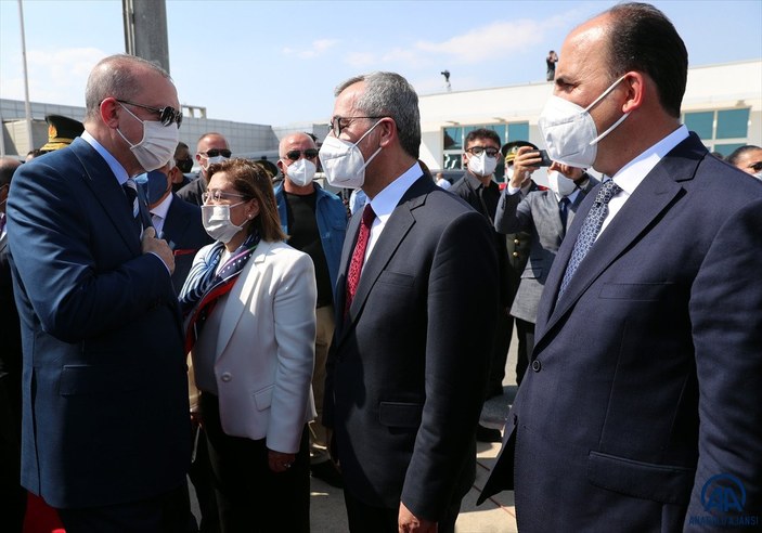 Cumhurbaşkanı Erdoğan, Kıbrıs'a indi