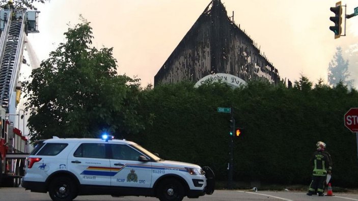 Kanada'da bir kilise daha yangında kül oldu