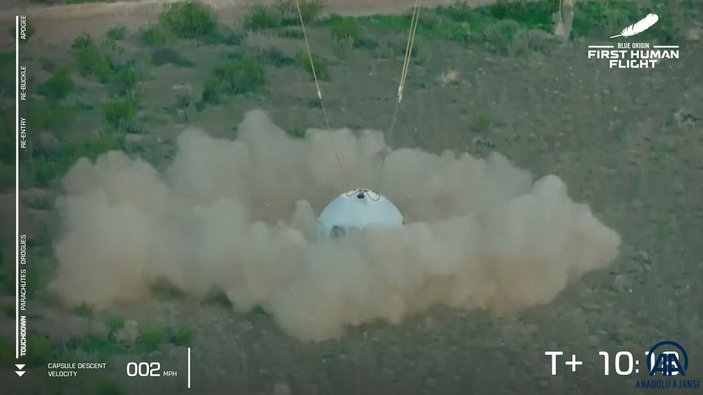 Jeff Bezos ve beraberindeki mürettebatı taşıyan araç uzaya fırlatıldı