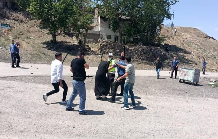 Erzurum'da yabancı uyruklu şahıslar ile pazarcılar arasında kavga